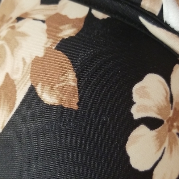 VS Pink Super Push Up Bra - Picture 8 of 10